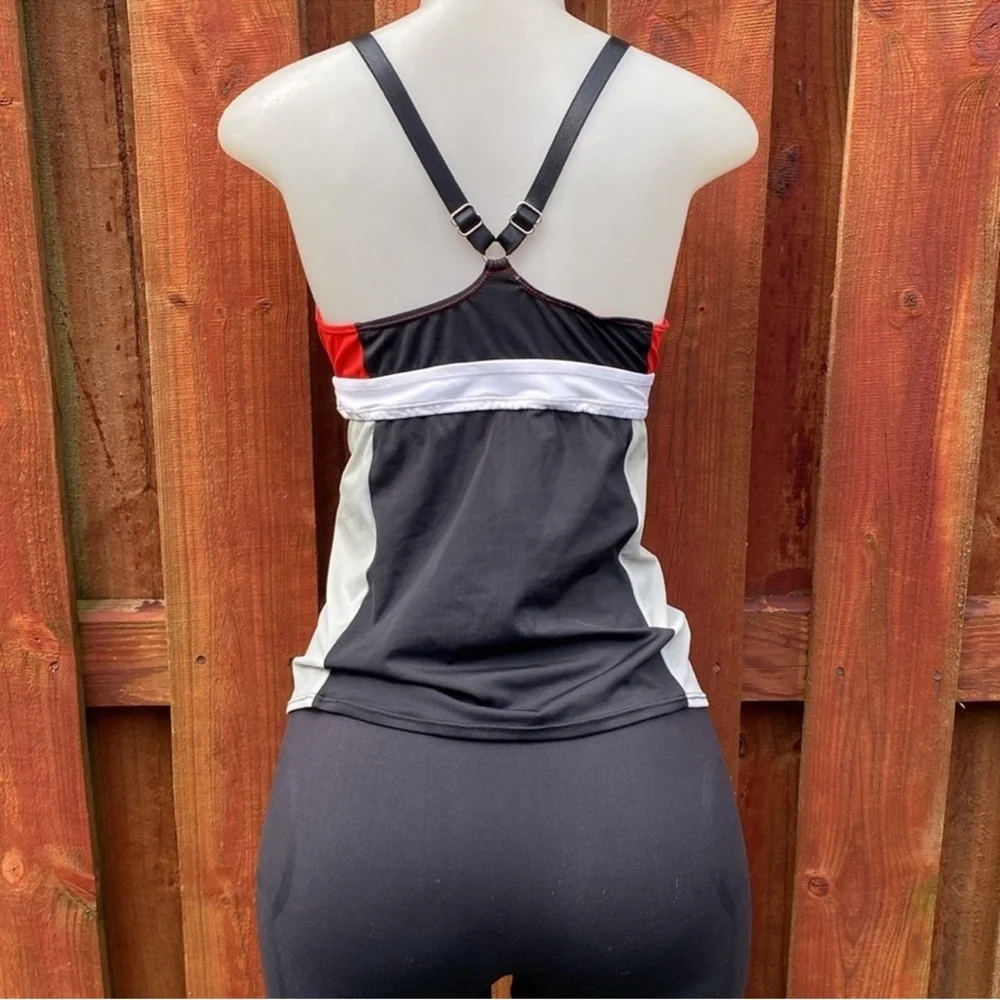 Nike Vintage Fit Dry Colorblock Plunge Built In Shelf Bra Tank Top Size 6 S